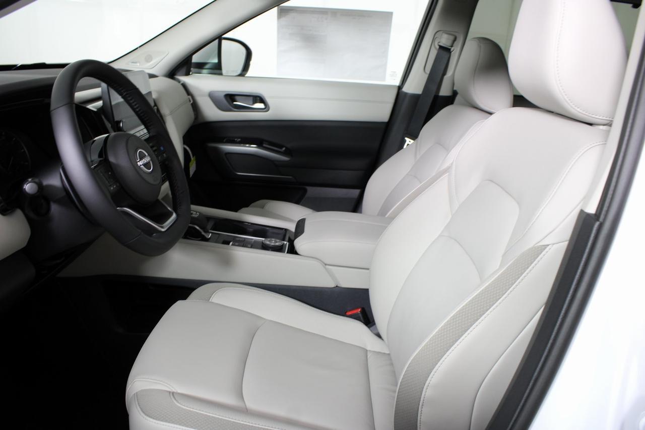 2025 Nissan Pathfinder SL Manassas VA