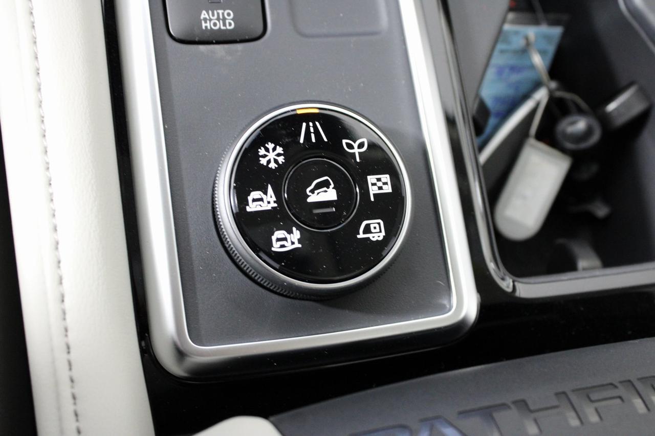 2025 Nissan Pathfinder SL Manassas VA