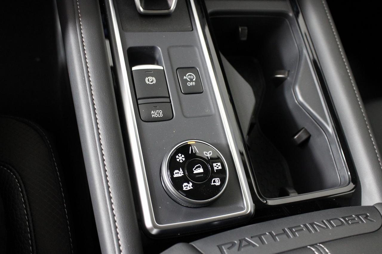 2025 Nissan Pathfinder SL Manassas VA