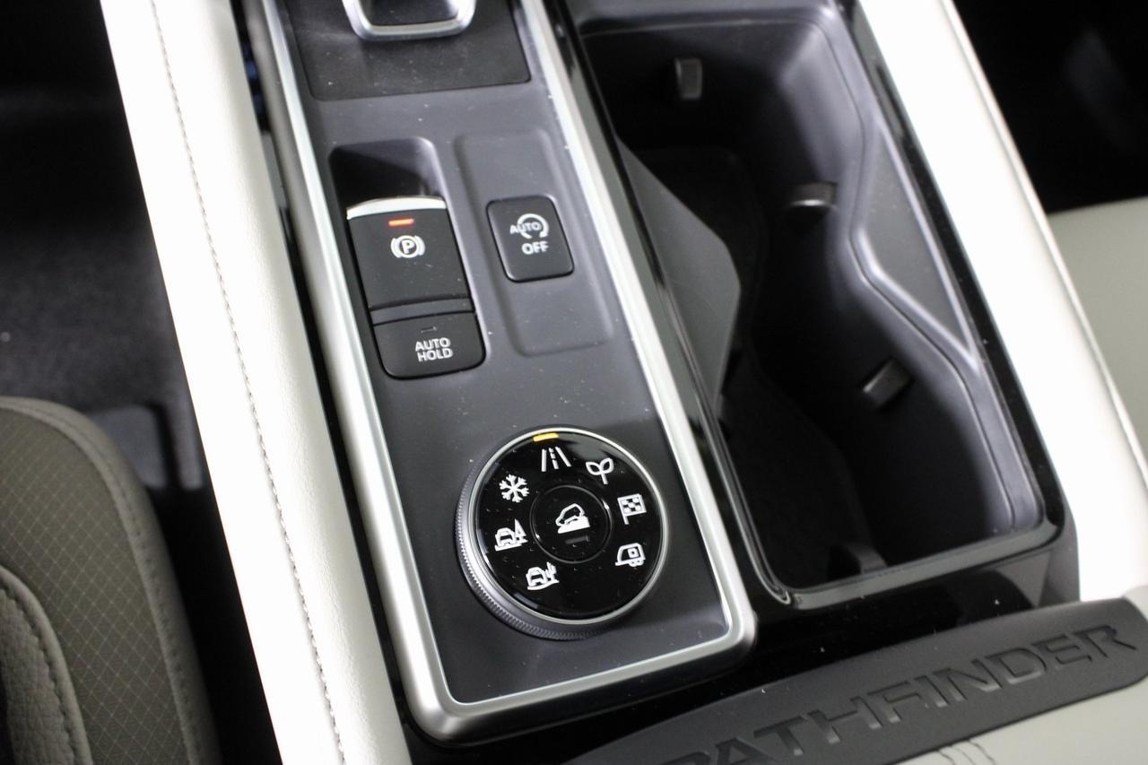 2025 Nissan Pathfinder SL Manassas VA