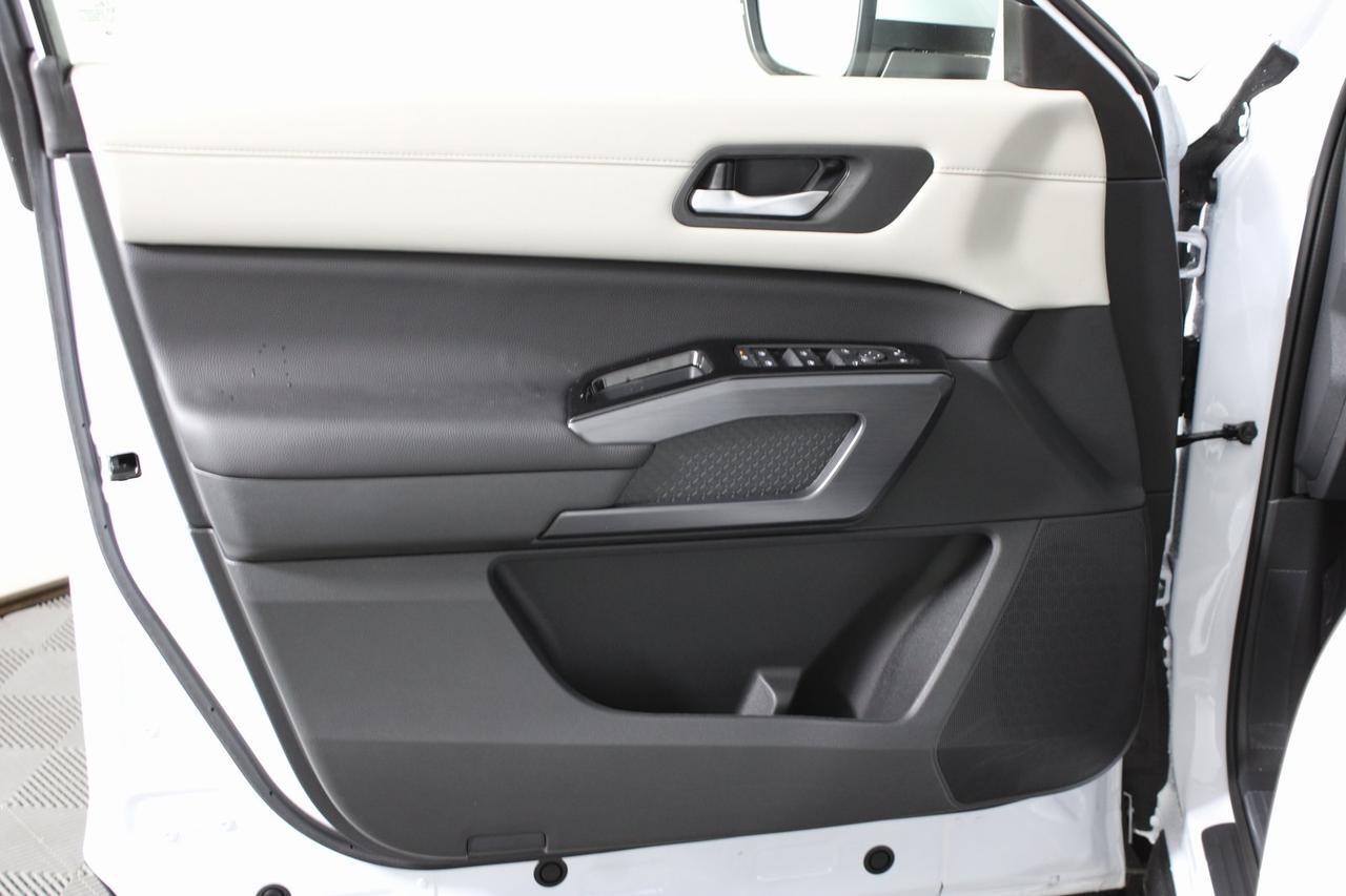 2025 Nissan Pathfinder SL Manassas VA