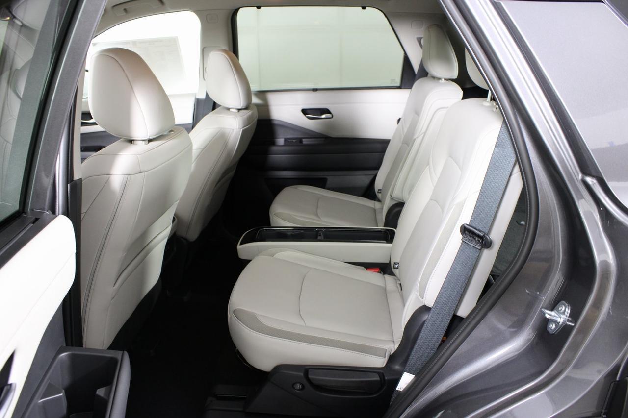 2025 Nissan Pathfinder SL Manassas VA