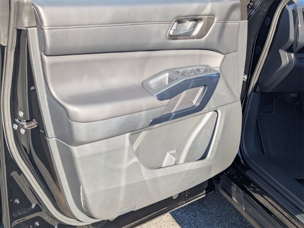 2025 Nissan Pathfinder SV Kennesaw GA