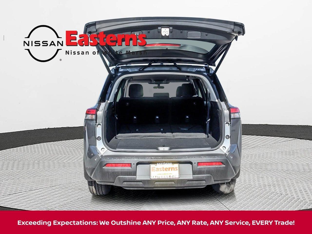 2025 Nissan Pathfinder SV White Marsh MD