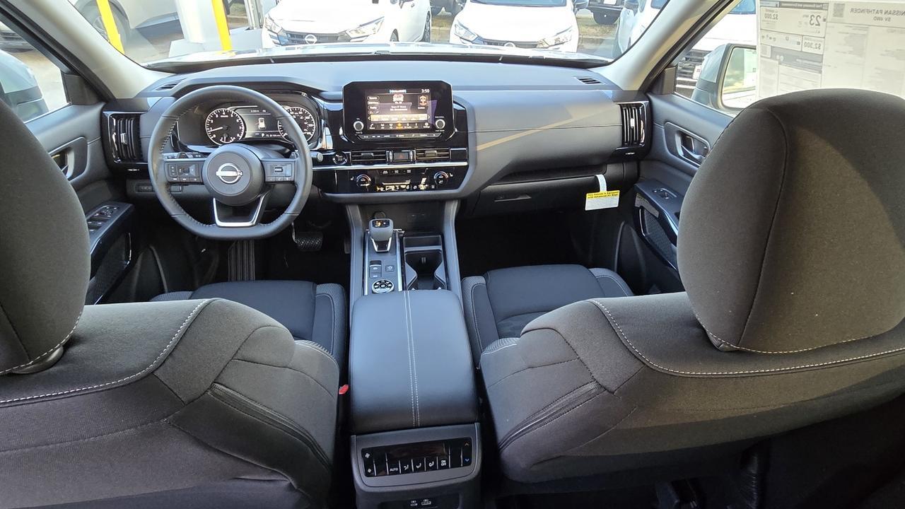 2025 Nissan Pathfinder SV Glen Burnie MD