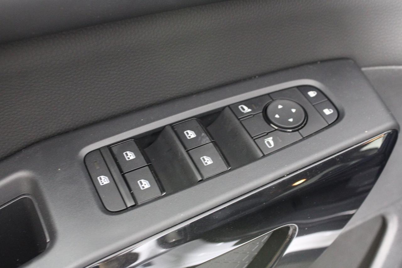 2025 Nissan Pathfinder SV Manassas VA