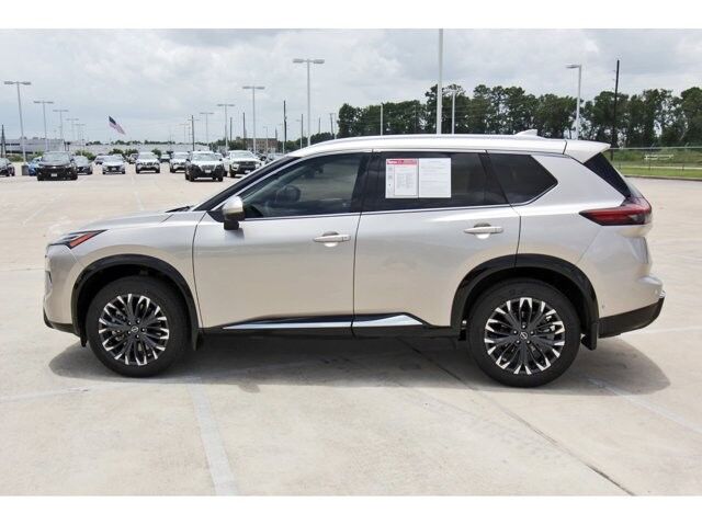 2025 Nissan Rogue Platinum