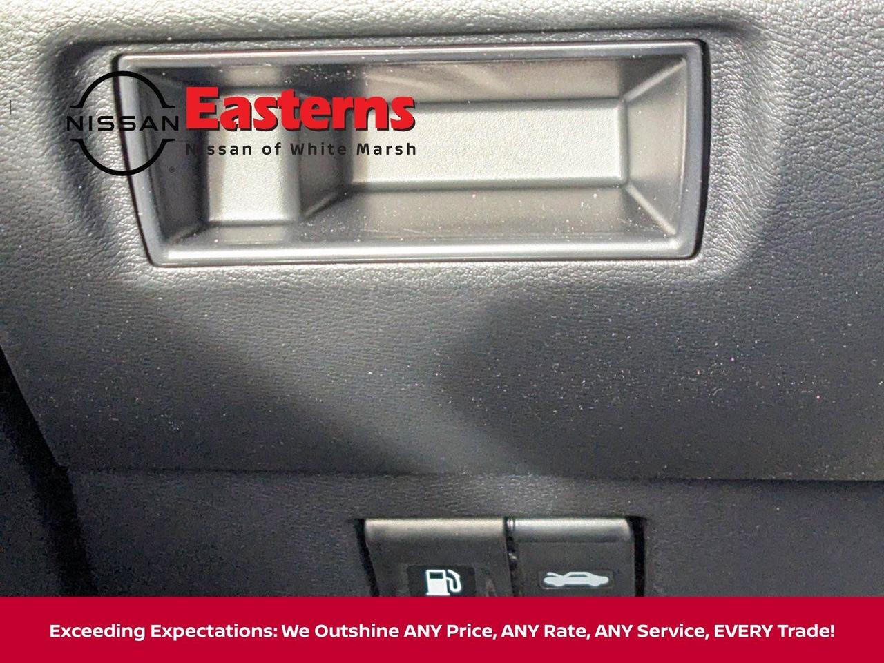 2025 Nissan Versa 1.6 SR White Marsh MD