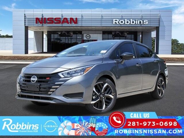 2025 Nissan Versa SR
