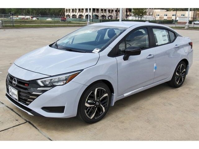 2025 Nissan Versa SR