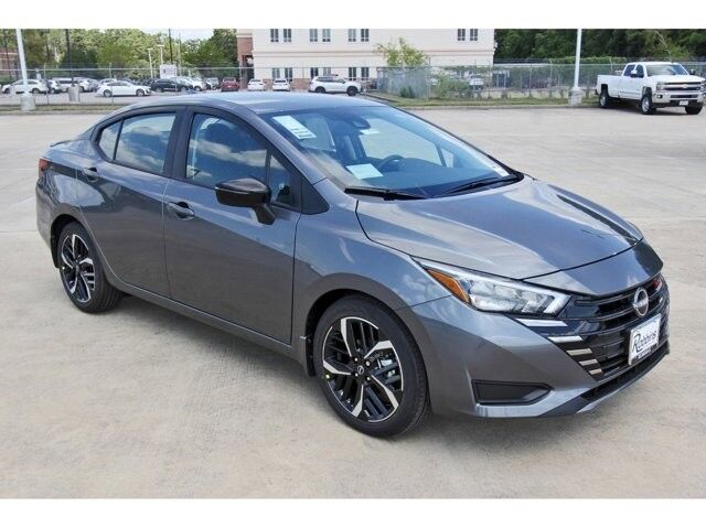 2025 Nissan Versa SR