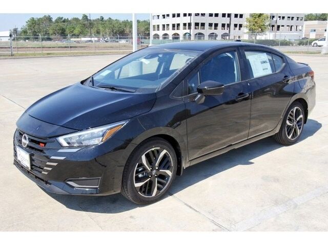 2025 Nissan Versa SR