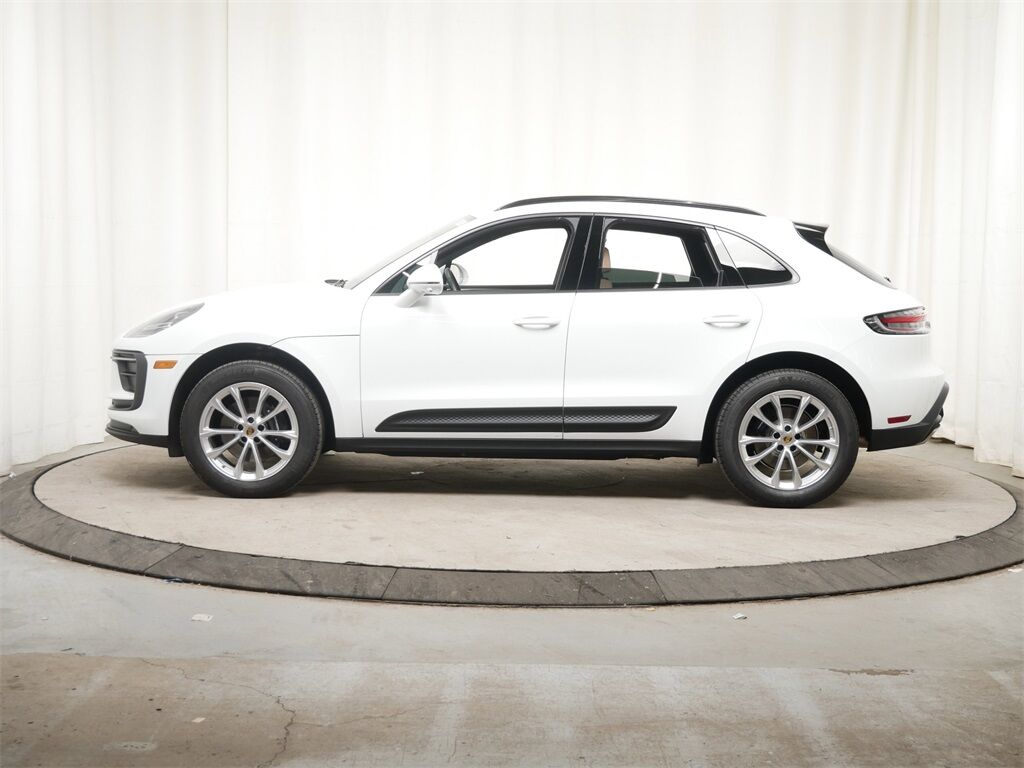 2025 Porsche Macan Oak Ridge TN