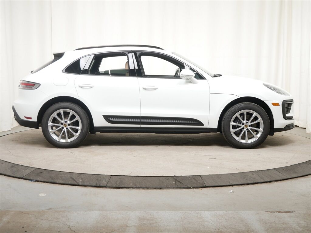 2025 Porsche Macan Oak Ridge TN