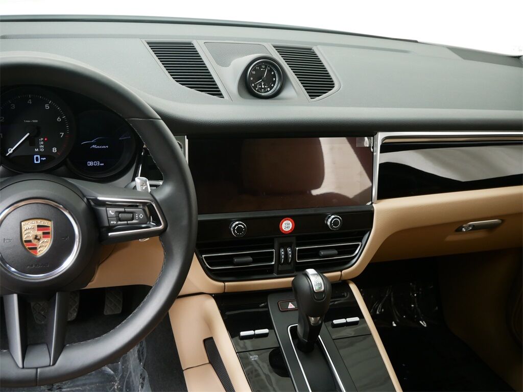 2025 Porsche Macan Oak Ridge TN