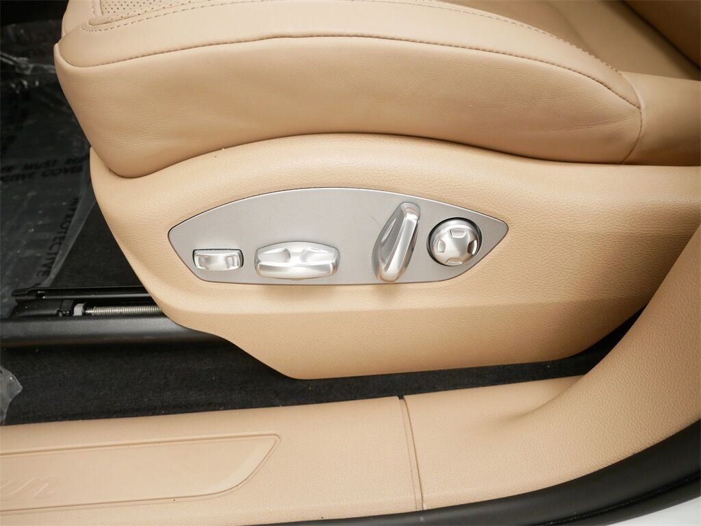 2025 Porsche Macan Oak Ridge TN