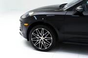2025 Porsche Macan  Pompano Beach FL