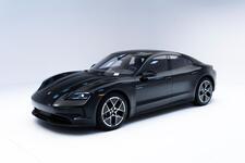2025 Porsche Taycan 