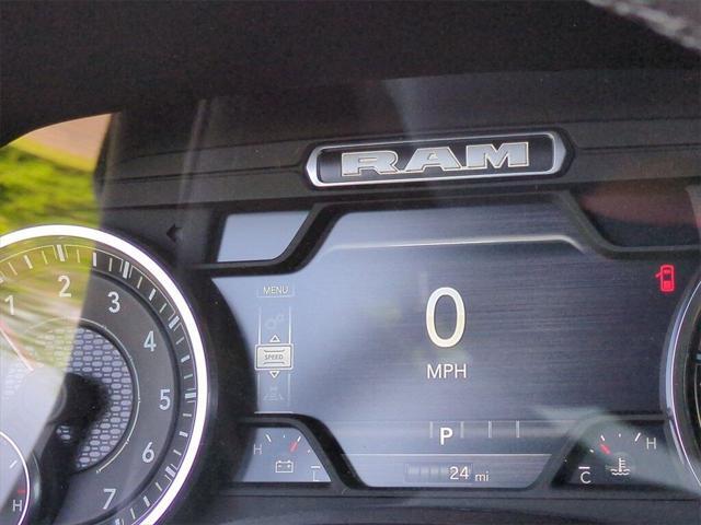 2025 Ram 1500 BIG HORN CREW CAB 4X4 5'7' BOX Racine WI