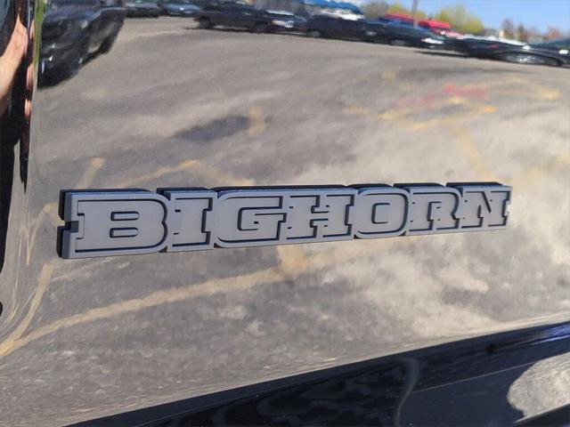 2025 Ram 1500 BIG HORN CREW CAB 4X4 5'7' BOX Racine WI