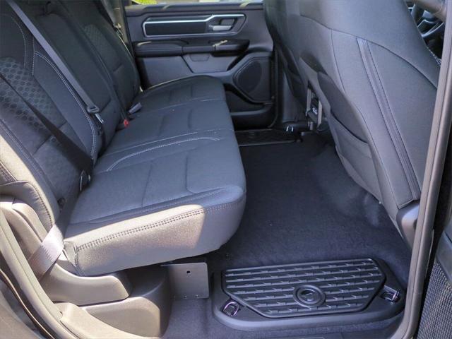 2025 Ram 1500 BIG HORN CREW CAB 4X4 5'7' BOX Racine WI
