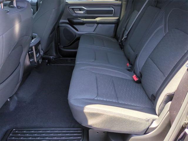 2025 Ram 1500 BIG HORN CREW CAB 4X4 5'7' BOX Racine WI