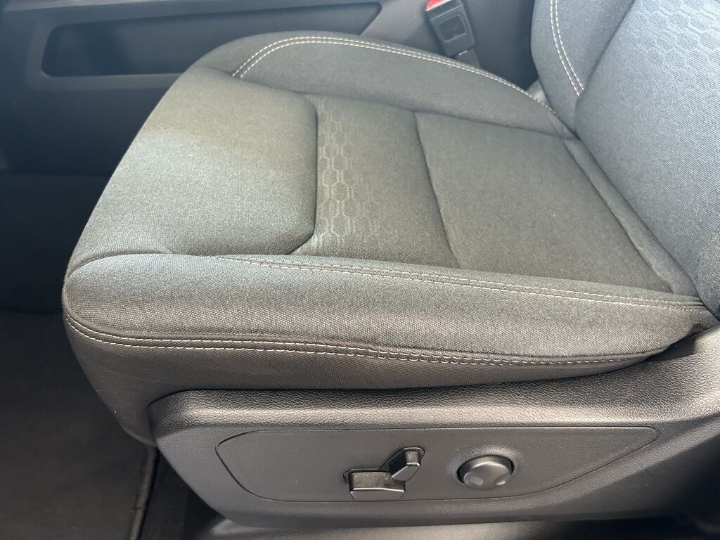 2025 Ram 1500 Big Horn/Lone Star Quincy MA