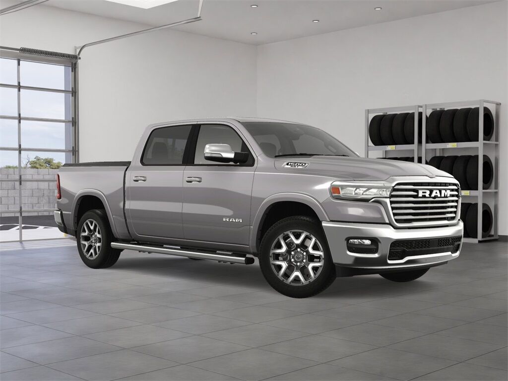 2025 Ram 1500 LARAMIE CREW CAB 4X4 5'7' BOX Kenosha WI