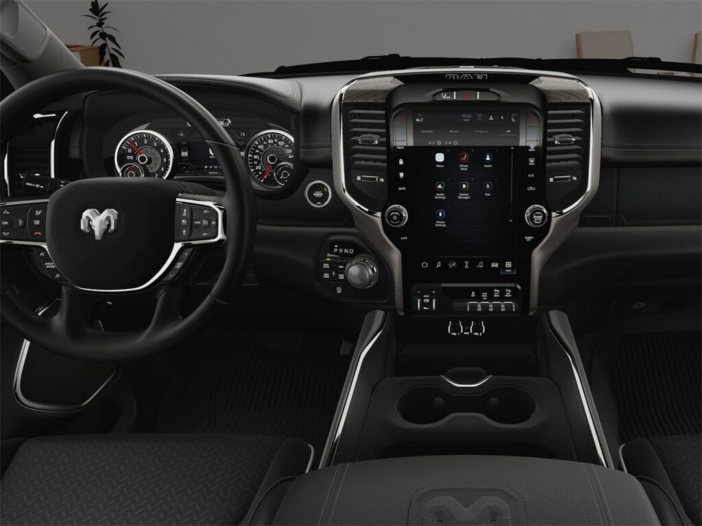 2025 Ram 1500 LARAMIE CREW CAB 4X4 5'7' BOX Kenosha WI