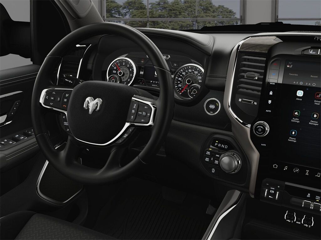 2025 Ram 1500 LARAMIE CREW CAB 4X4 5'7' BOX Kenosha WI