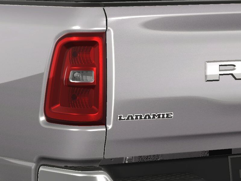 2025 Ram 1500 LARAMIE CREW CAB 4X4 5'7' BOX Kenosha WI