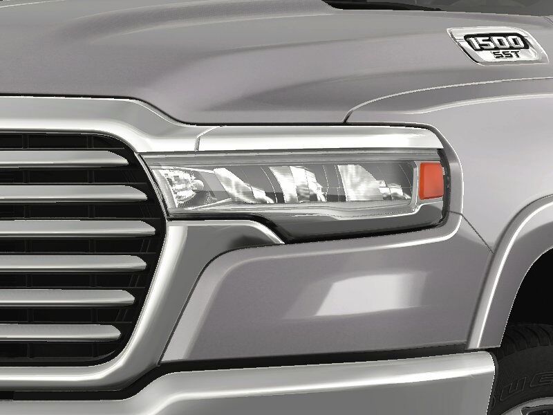 2025 Ram 1500 LARAMIE CREW CAB 4X4 5'7' BOX Kenosha WI