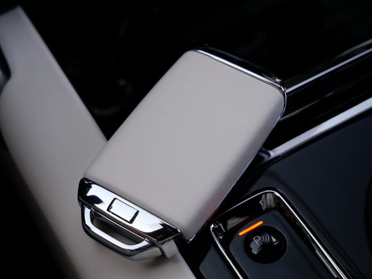 2025 Rolls-Royce Cullinan Lawrence KS