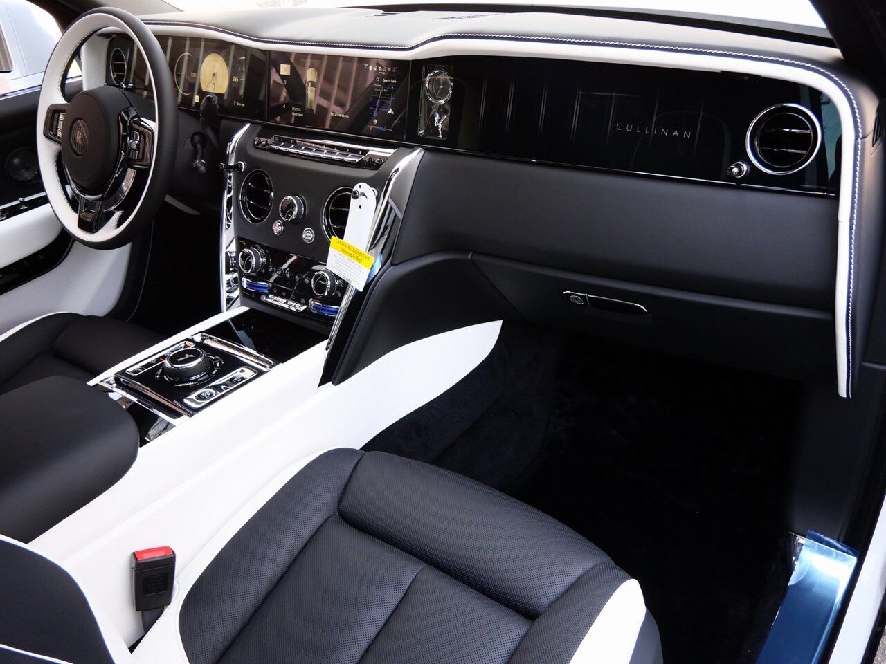 2025 Rolls-Royce Cullinan Lawrence KS