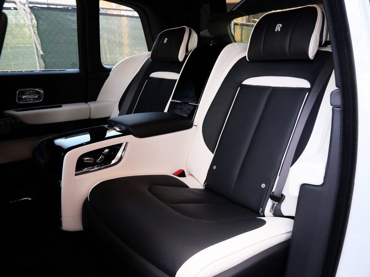 2025 Rolls-Royce Cullinan Lawrence KS