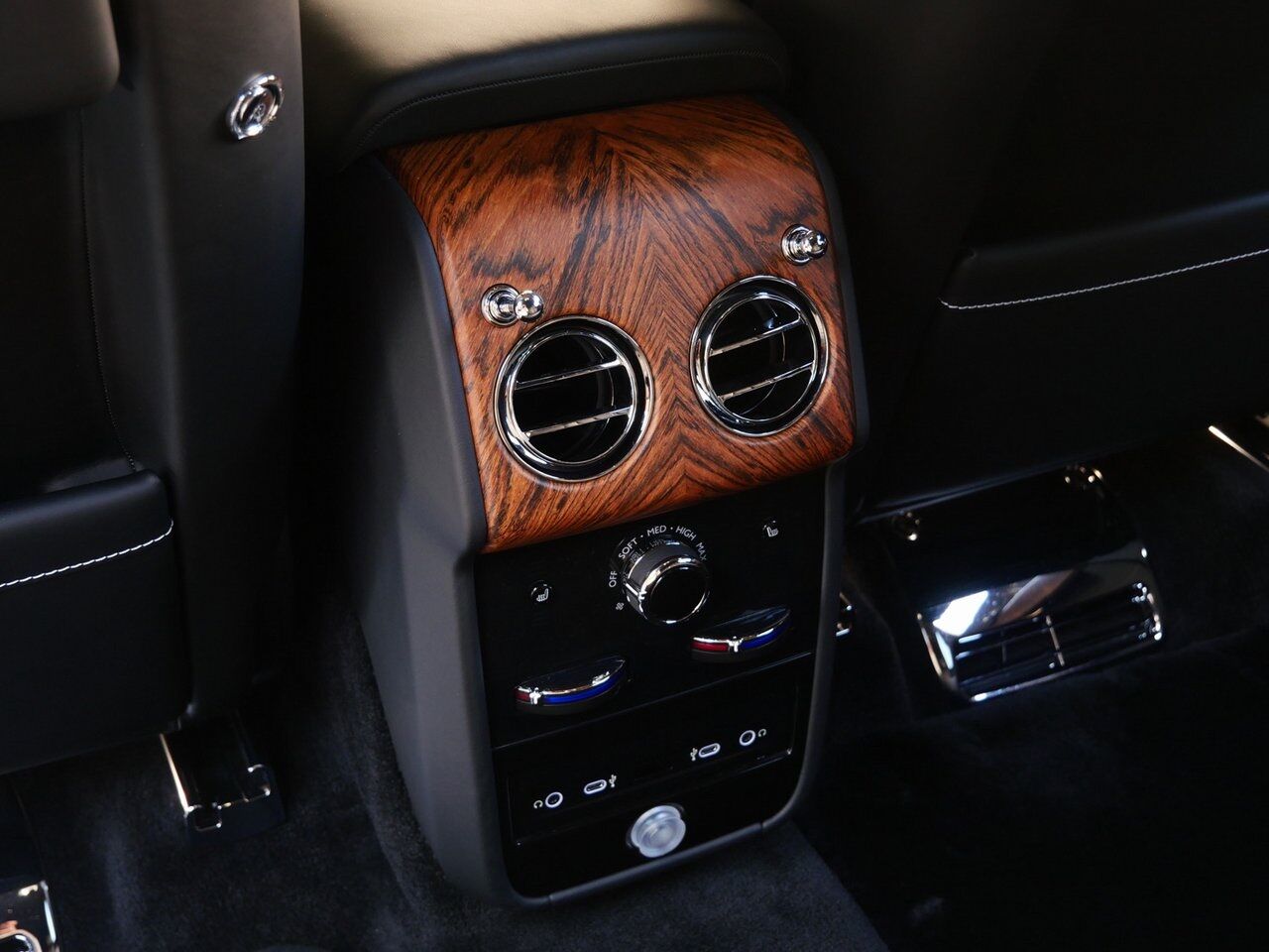 2025 Rolls-Royce Cullinan Lawrence KS