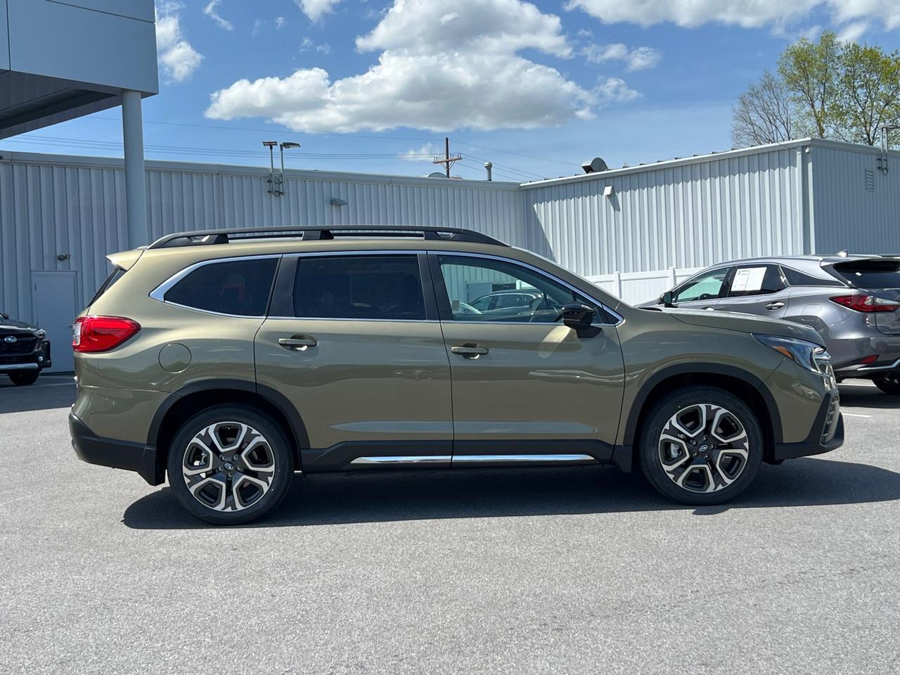 2025 Subaru Ascent Limited Hagerstown MD