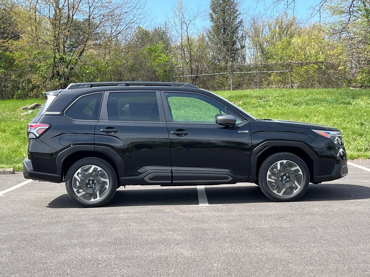 2025 Subaru Forester Hybrid Limited Hagerstown MD