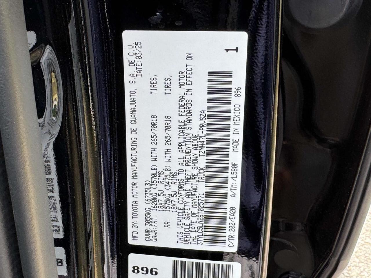 2025 Toyota Tacoma Hybrid TRD Off Road Fredericksburg VA