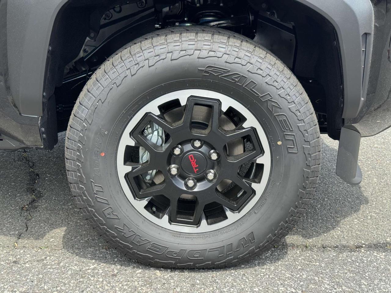 2025 Toyota Tacoma Hybrid TRD Off Road Fredericksburg VA