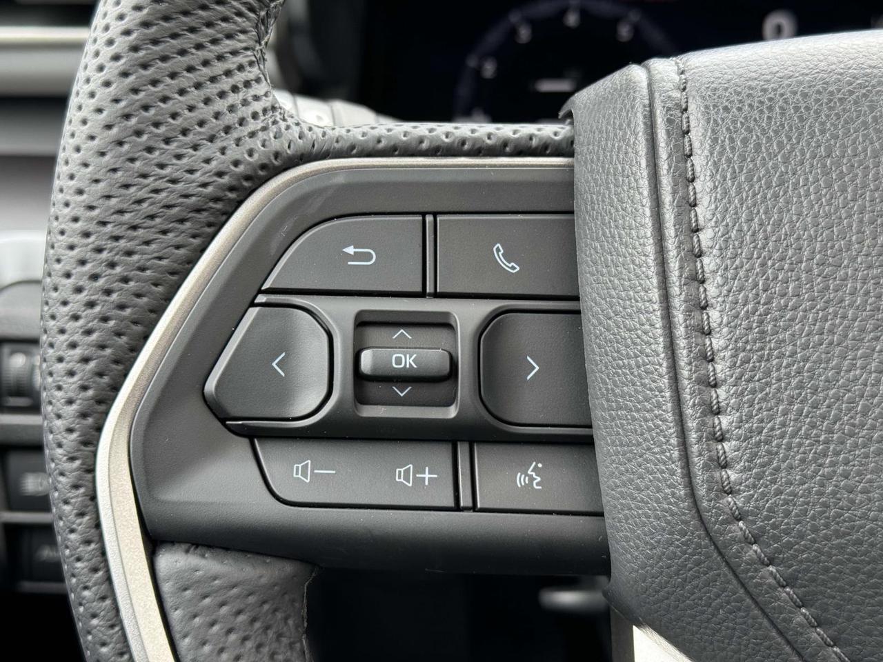 2025 Toyota Tacoma Hybrid TRD Sport Fredericksburg VA