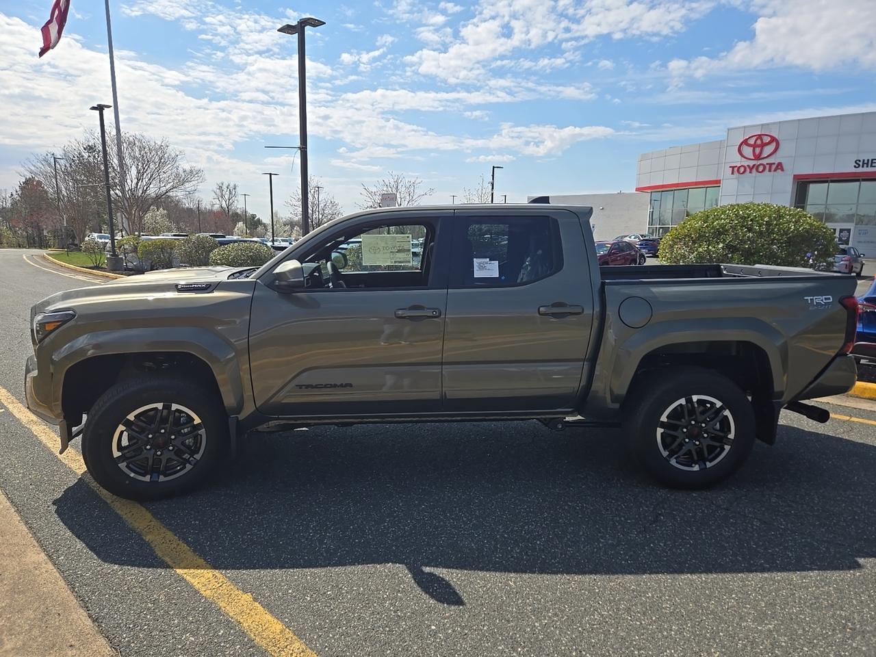 2025 Toyota Tacoma Hybrid TRD Sport Stafford VA