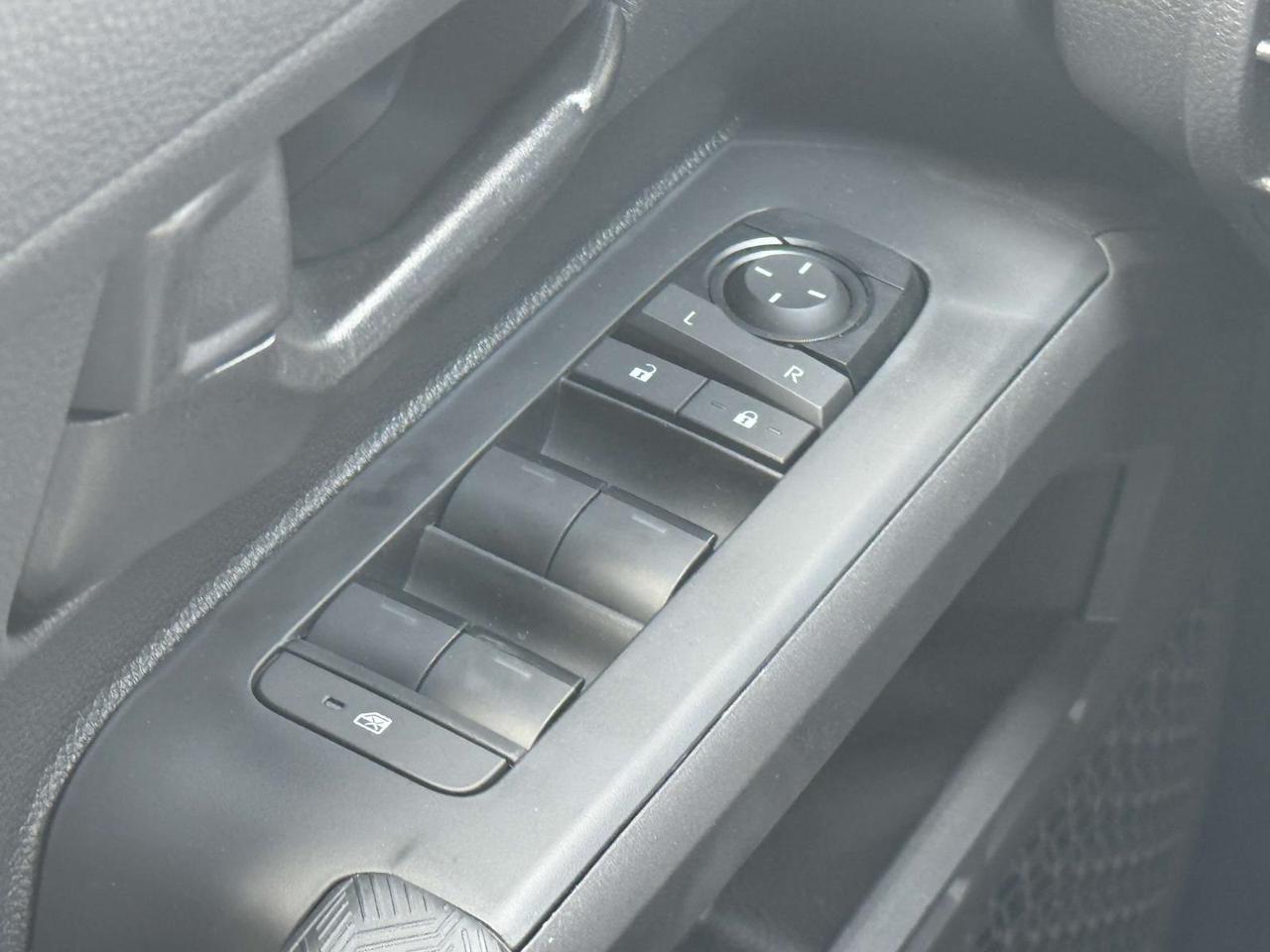 2025 Toyota Tacoma SR5 Fredericksburg VA