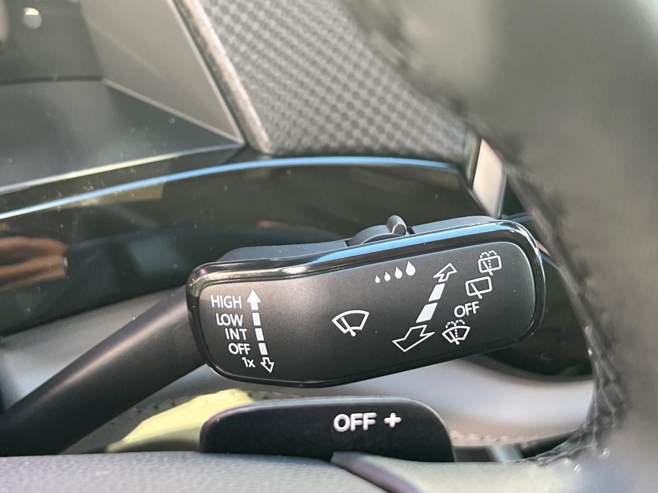 2025 Volkswagen Atlas 2.0T Peak Edition SE Hagerstown MD