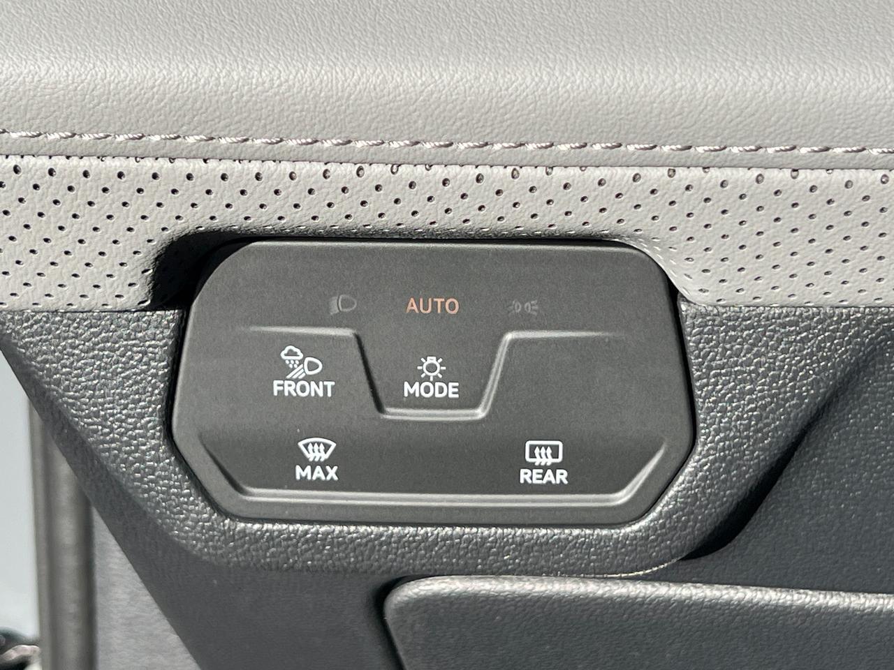 2025 Volkswagen Atlas 2.0T Peak Edition SE Hagerstown MD