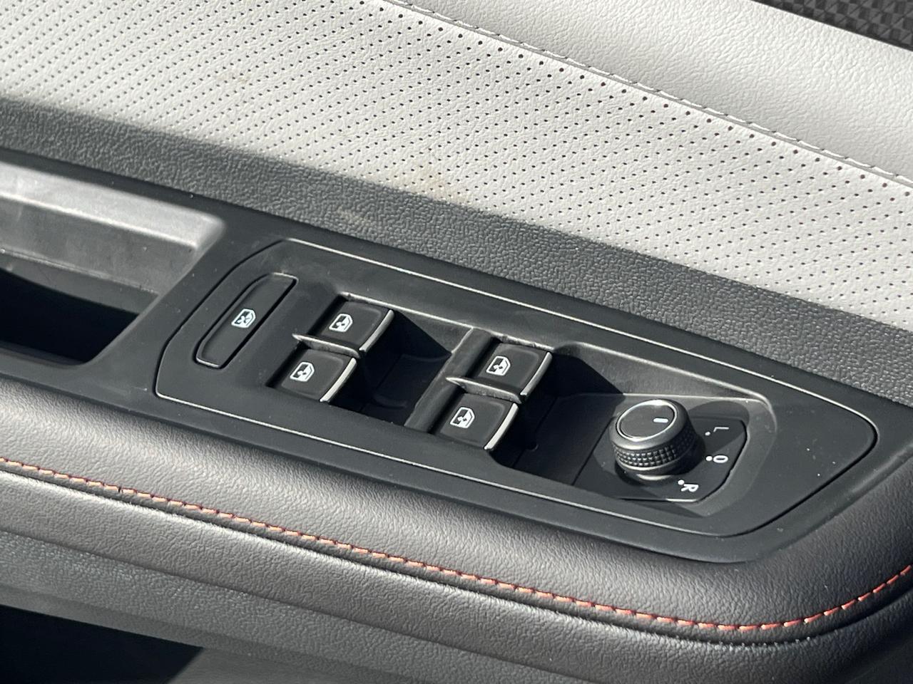 2025 Volkswagen Atlas 2.0T Peak Edition SE Hagerstown MD