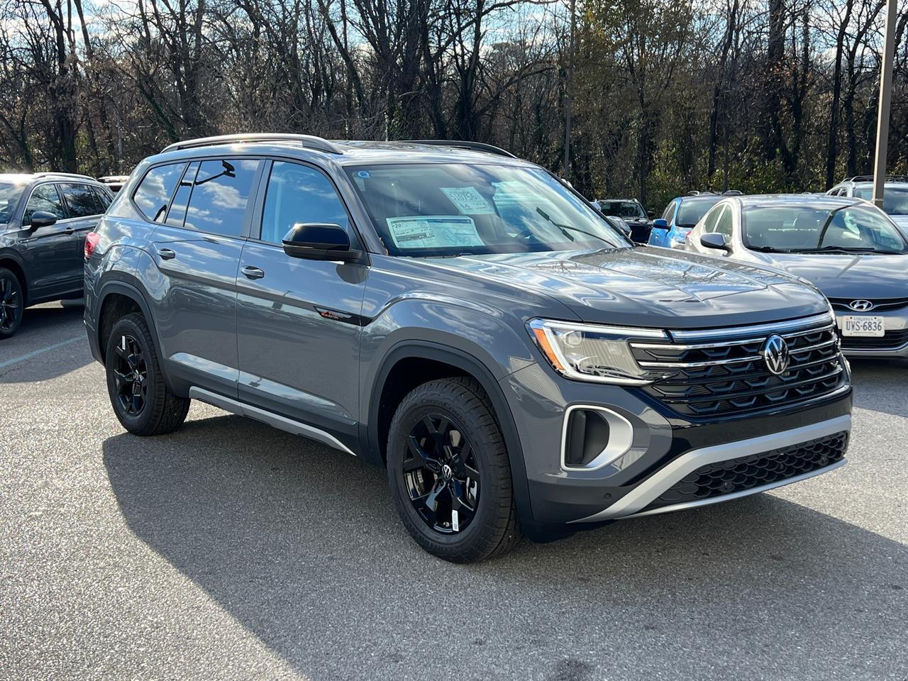 2025 Volkswagen Atlas 2.0T Peak Edition SE