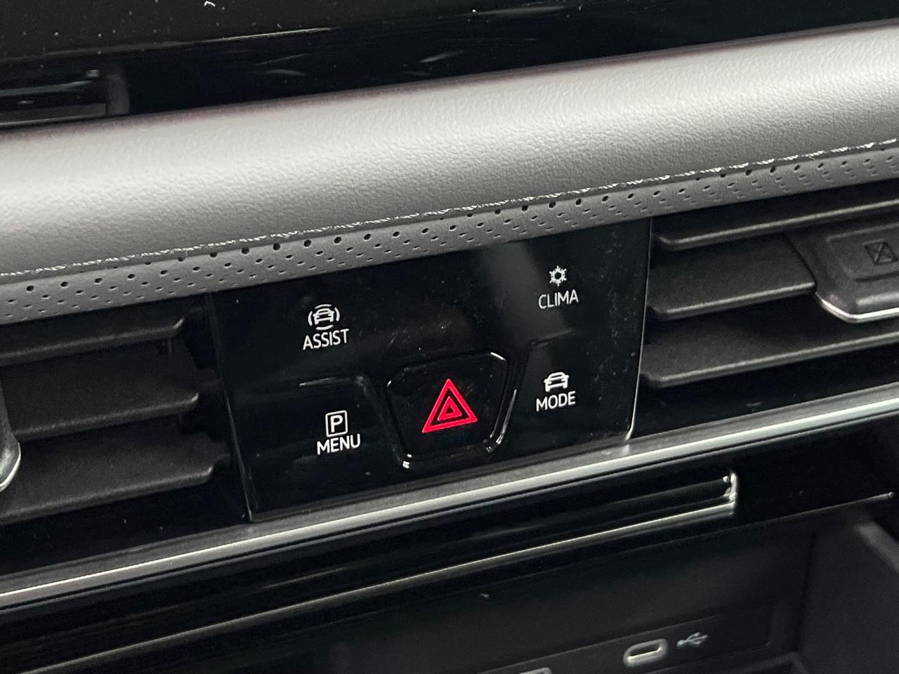 2025 Volkswagen Atlas 2.0T Peak Edition SE Hagerstown MD