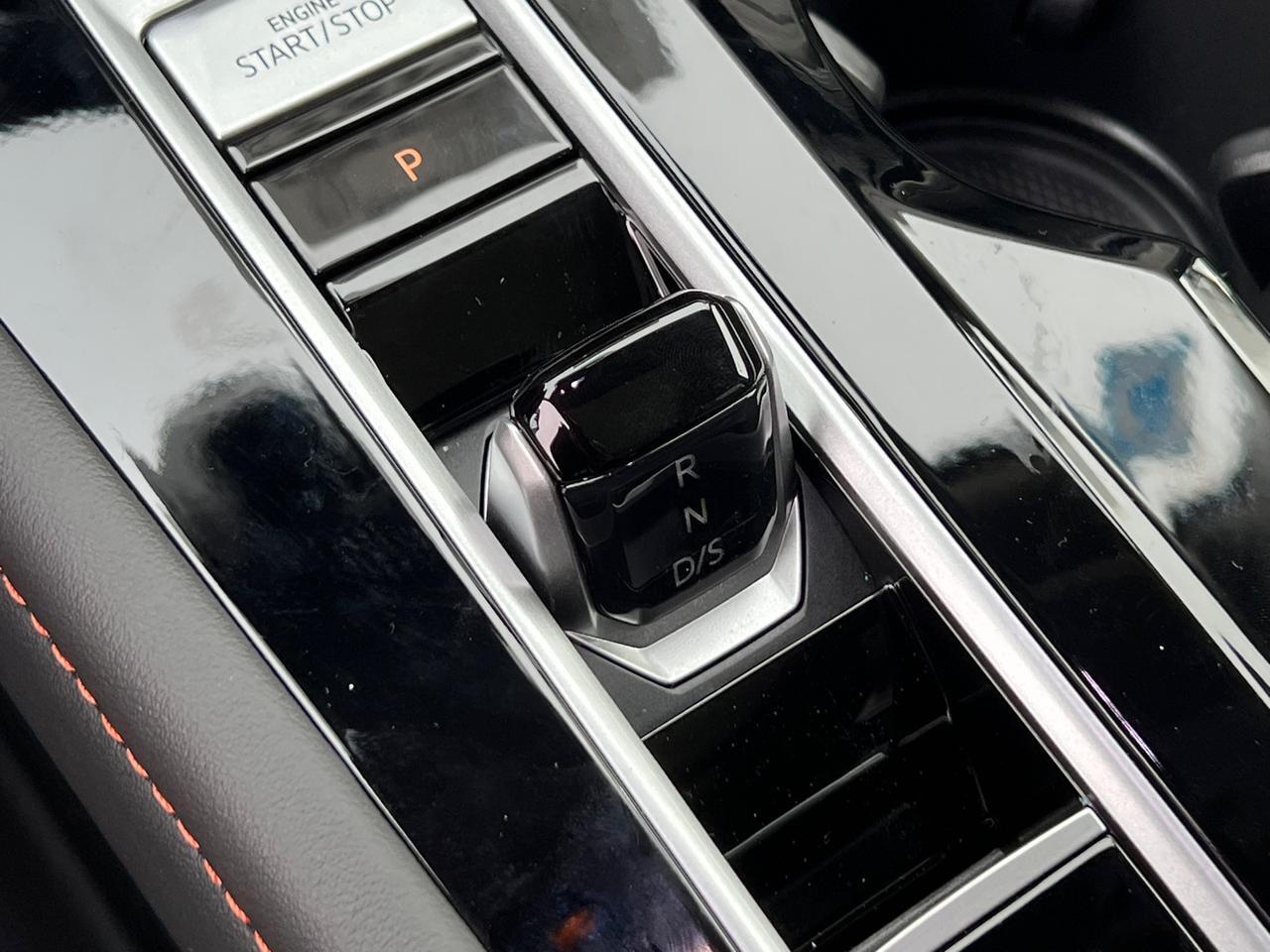 2025 Volkswagen Atlas 2.0T Peak Edition SE Hagerstown MD