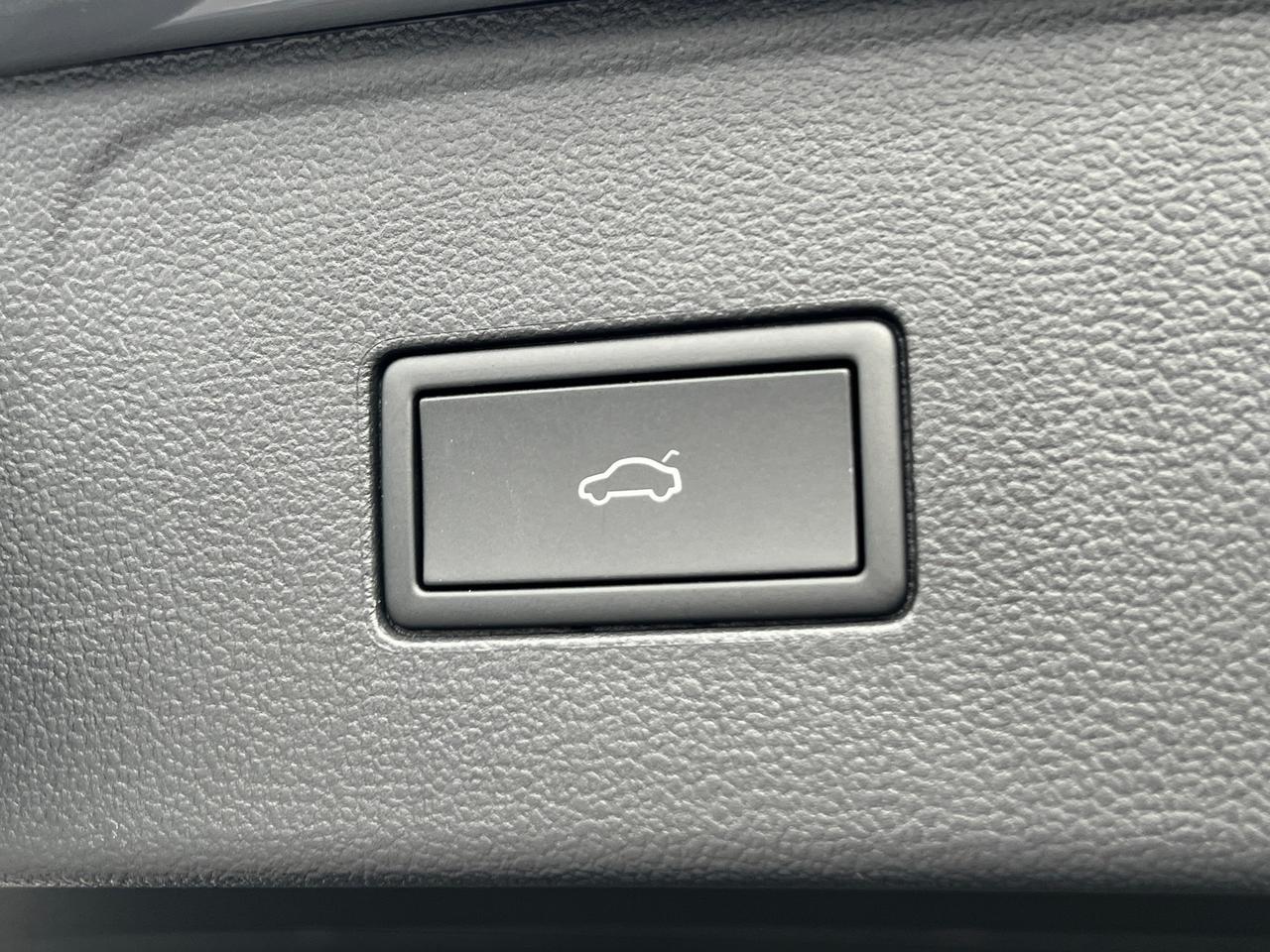 2025 Volkswagen Atlas 2.0T Peak Edition SE Hagerstown MD